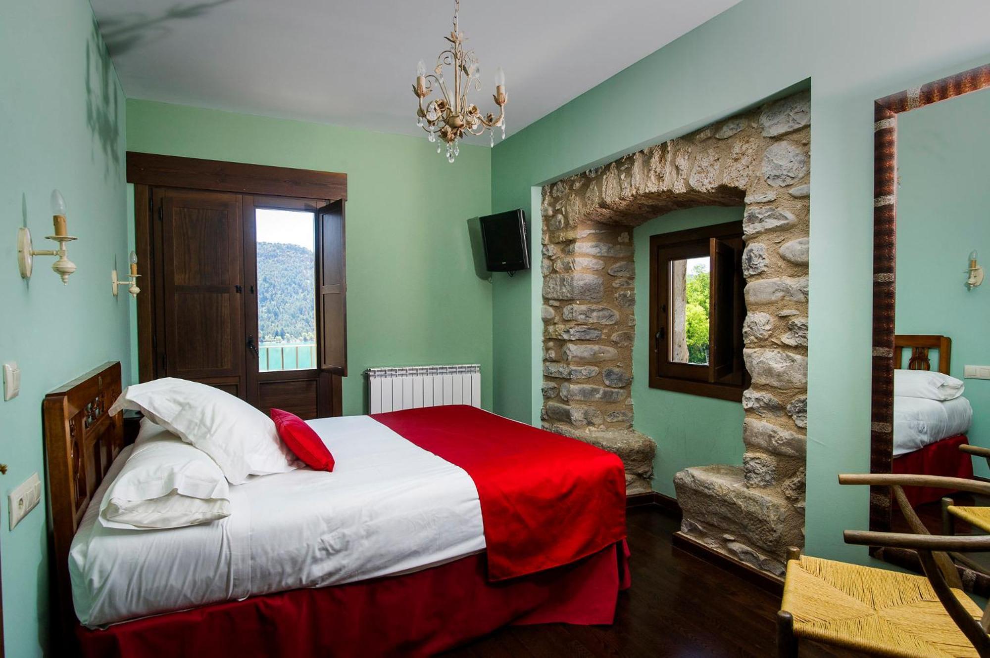 Ligueerre Resort Liguerre de Cinca Room photo
